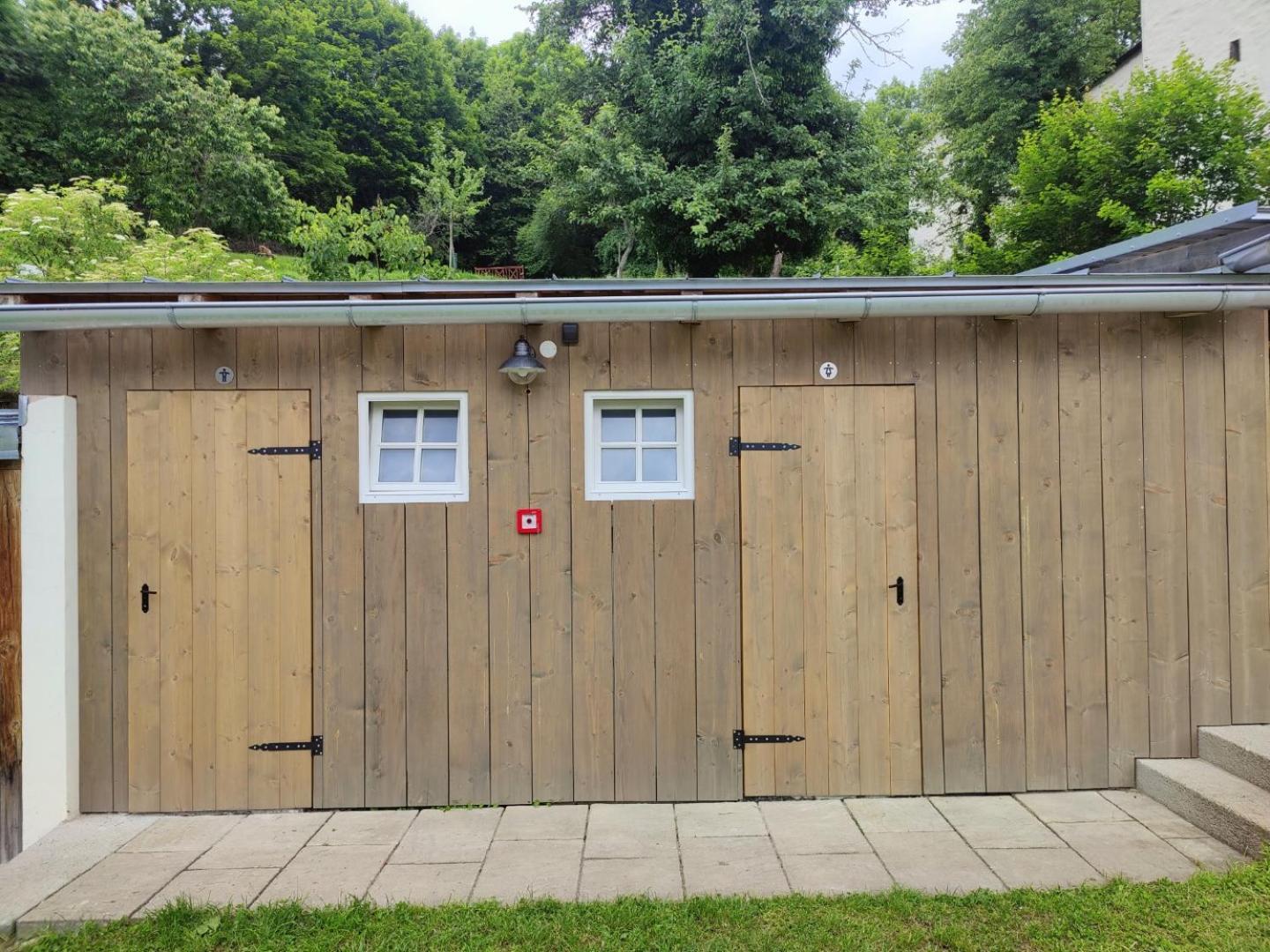 Stanovanie Pod Starym Zamkom - Camping Банска-Штьявница Экстерьер фото